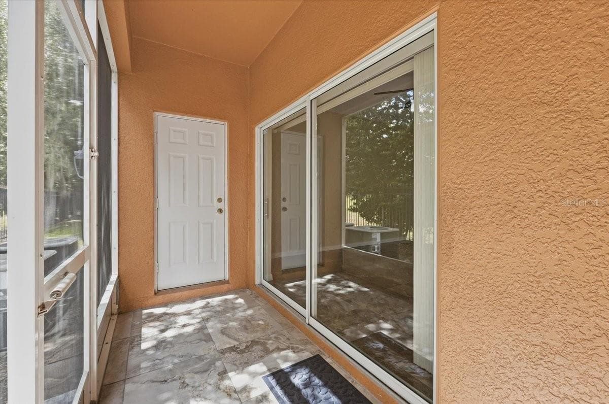 Townhouse at 4189 WINDING VINE DR, LAKELAND, photo 33 of 40