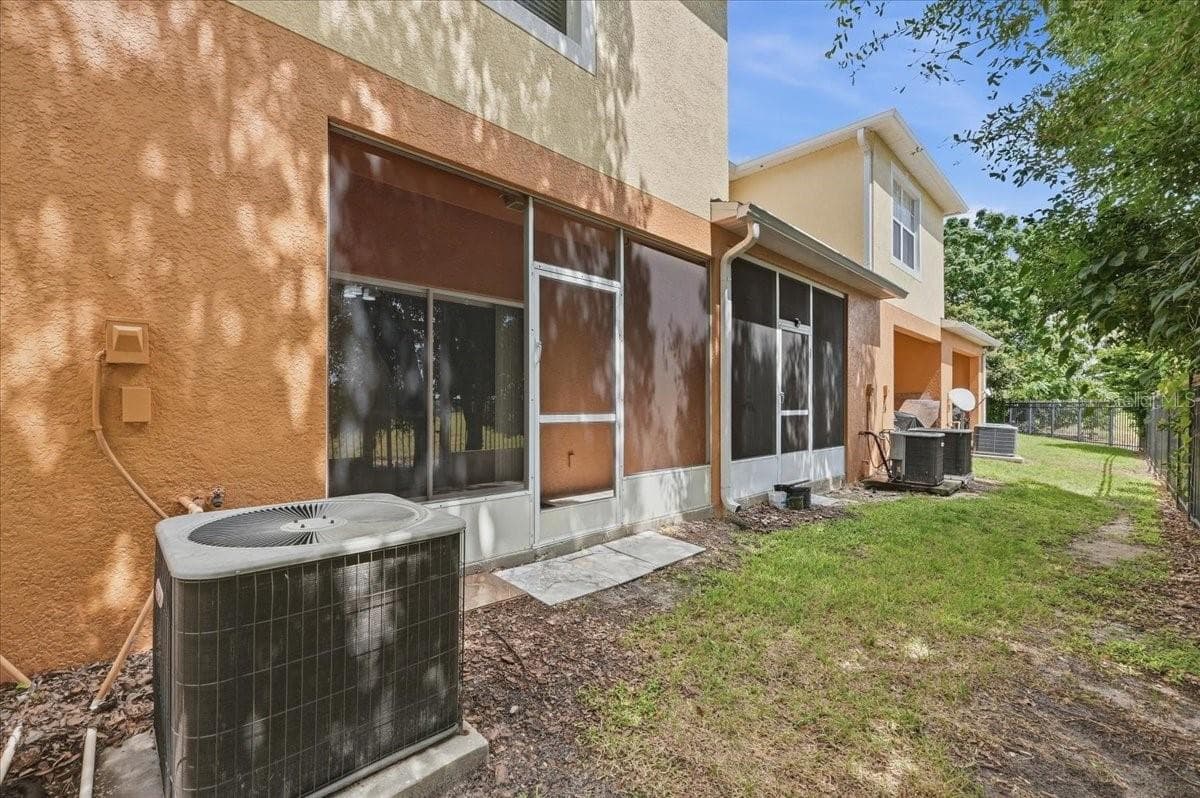 Townhouse at 4189 WINDING VINE DR, LAKELAND, photo 40 of 40