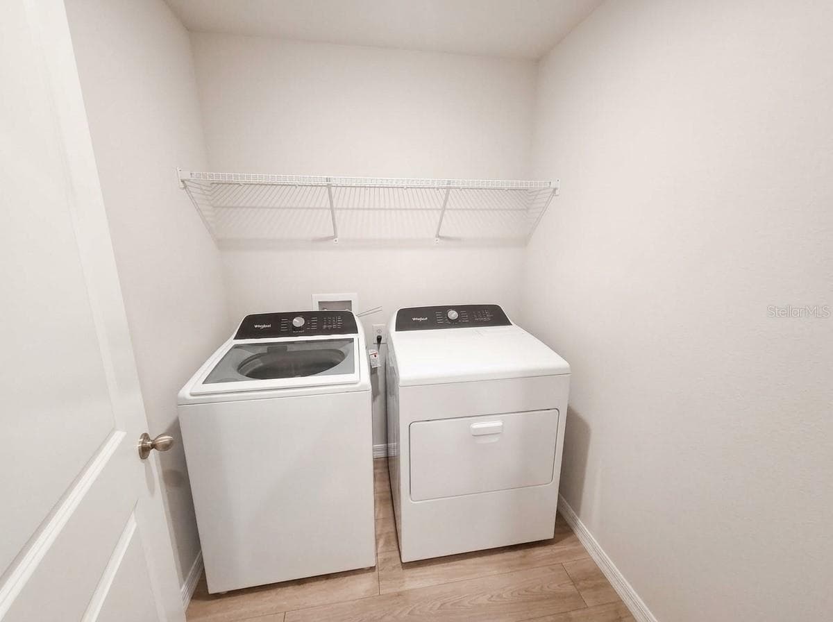 LAUNDRY ROOM - 11904 MOUNTAIN ISLAND TRL, PARRISH