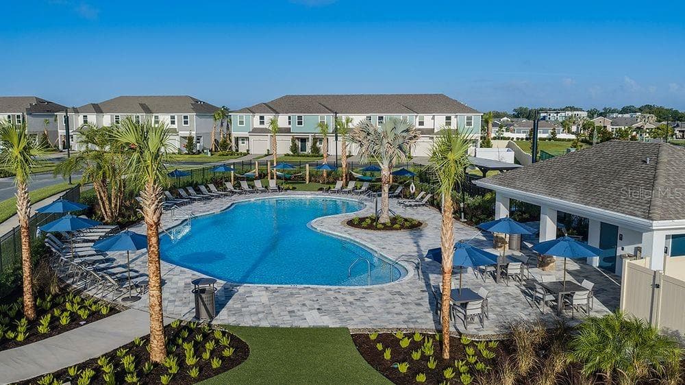 community pool - 2627 BALMERINO WAY, MOUNT DORA