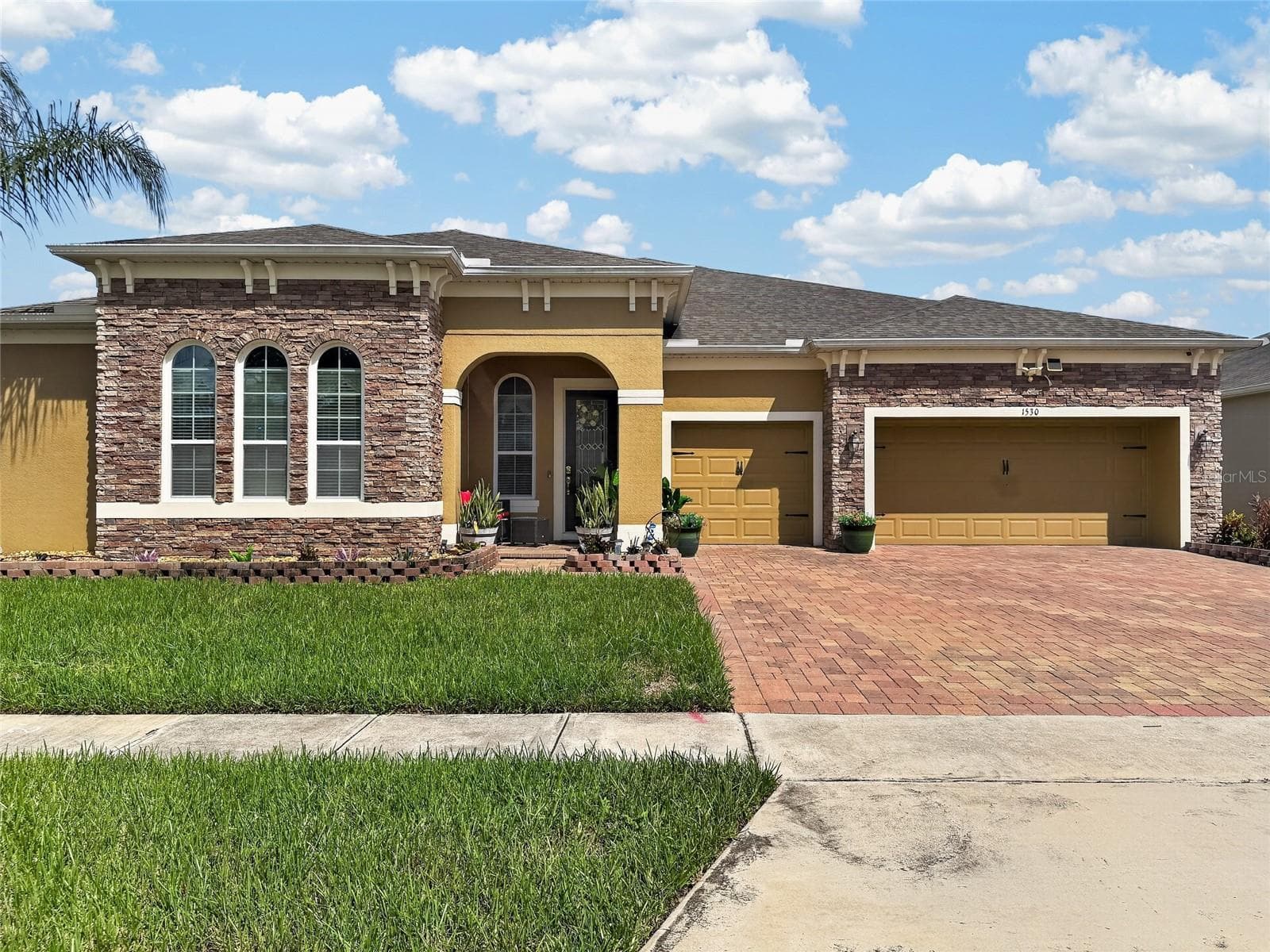 1530 DUSTY PINE DR