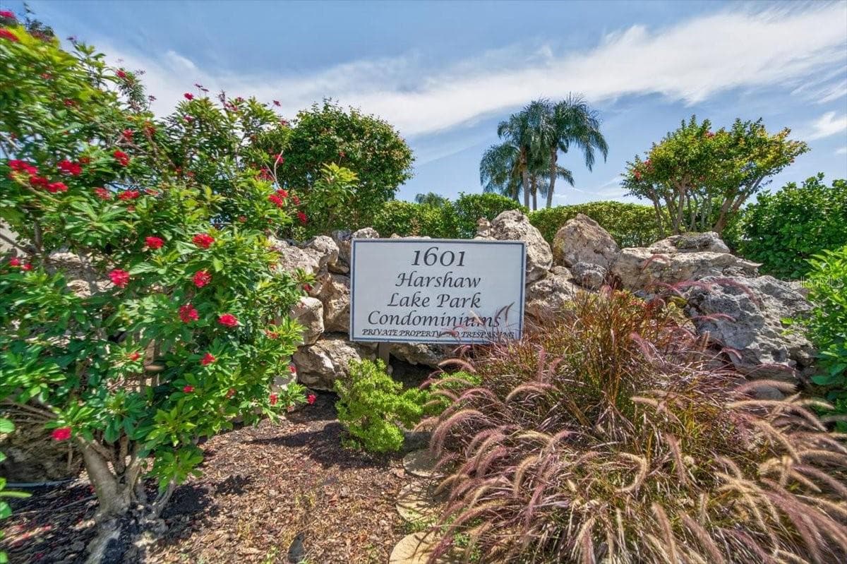 Harshaw Lake Park Condo - entrace - 1601 43RD ST N #233, ST PETERSBURG