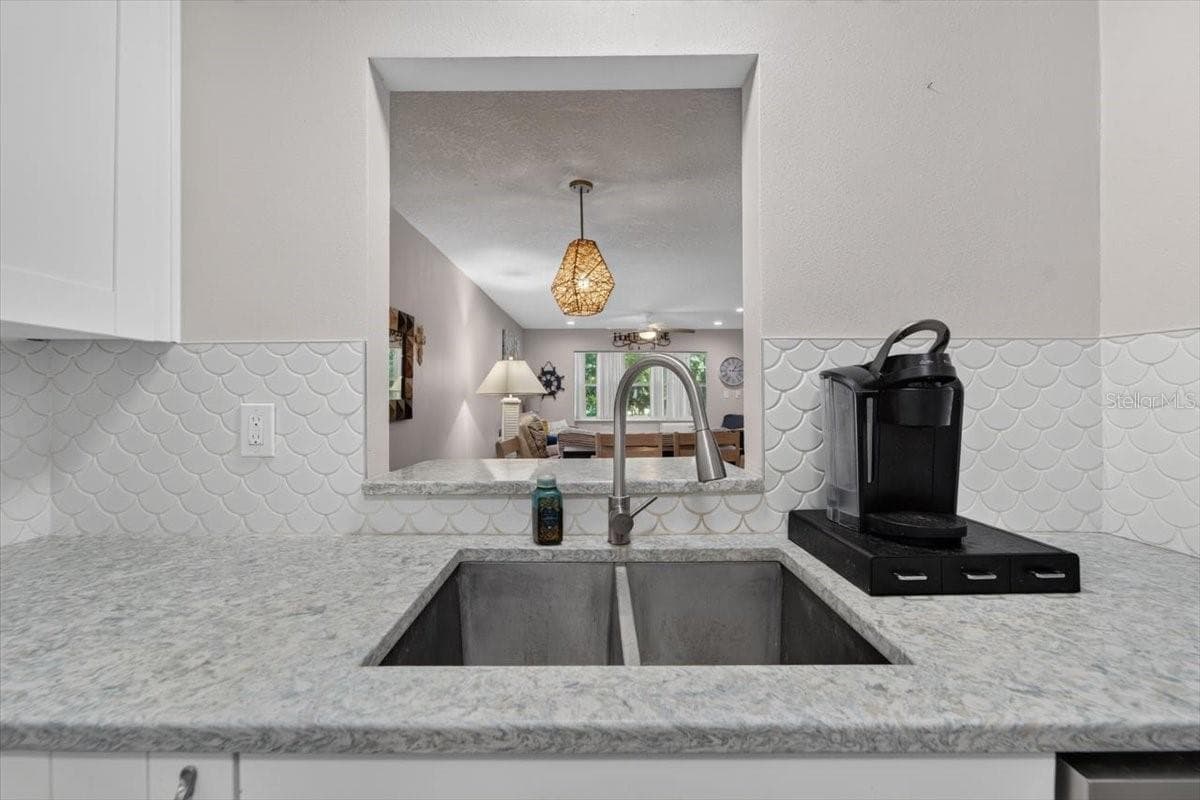 Condominium at 1601 43RD ST N #233, ST PETERSBURG, photo 10 of 39