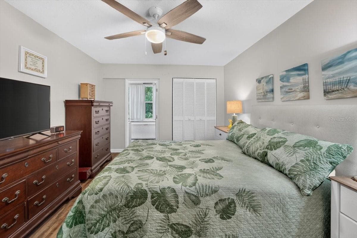 Condominium at 1601 43RD ST N #233, ST PETERSBURG, photo 26 of 39