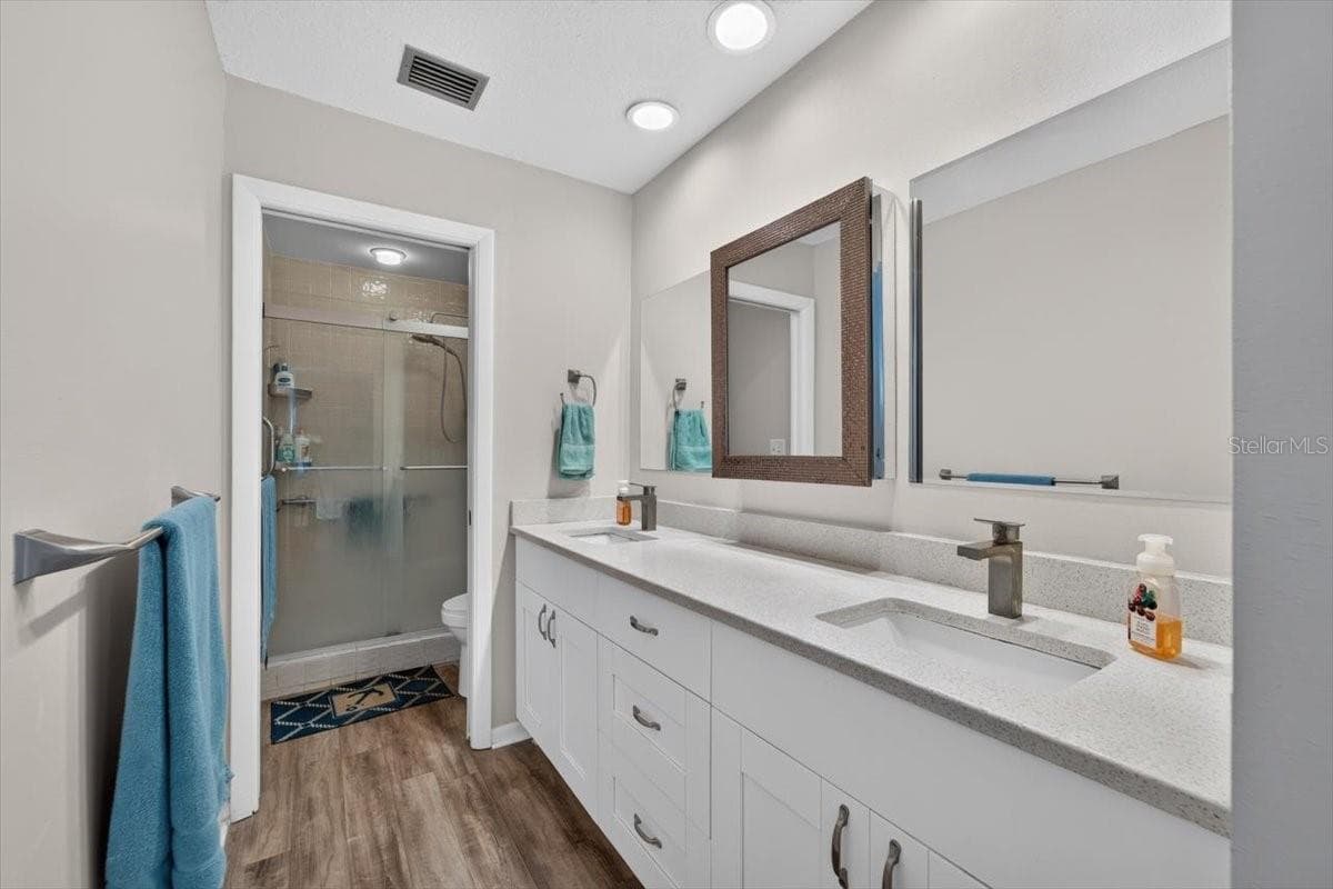 Condominium at 1601 43RD ST N #233, ST PETERSBURG, photo 27 of 39