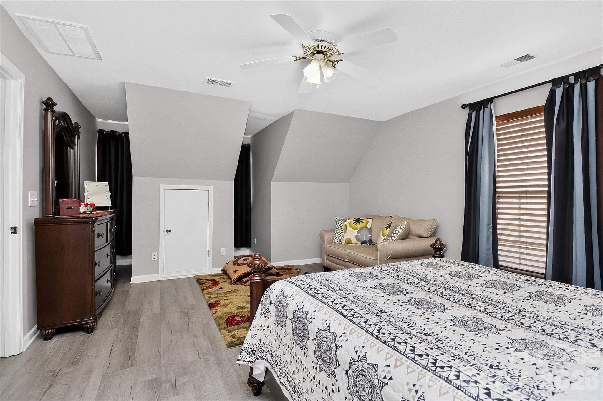 Single Family Residence at 1811 Jeffrey Bryan Drive, Charlotte, photo 33 of 45