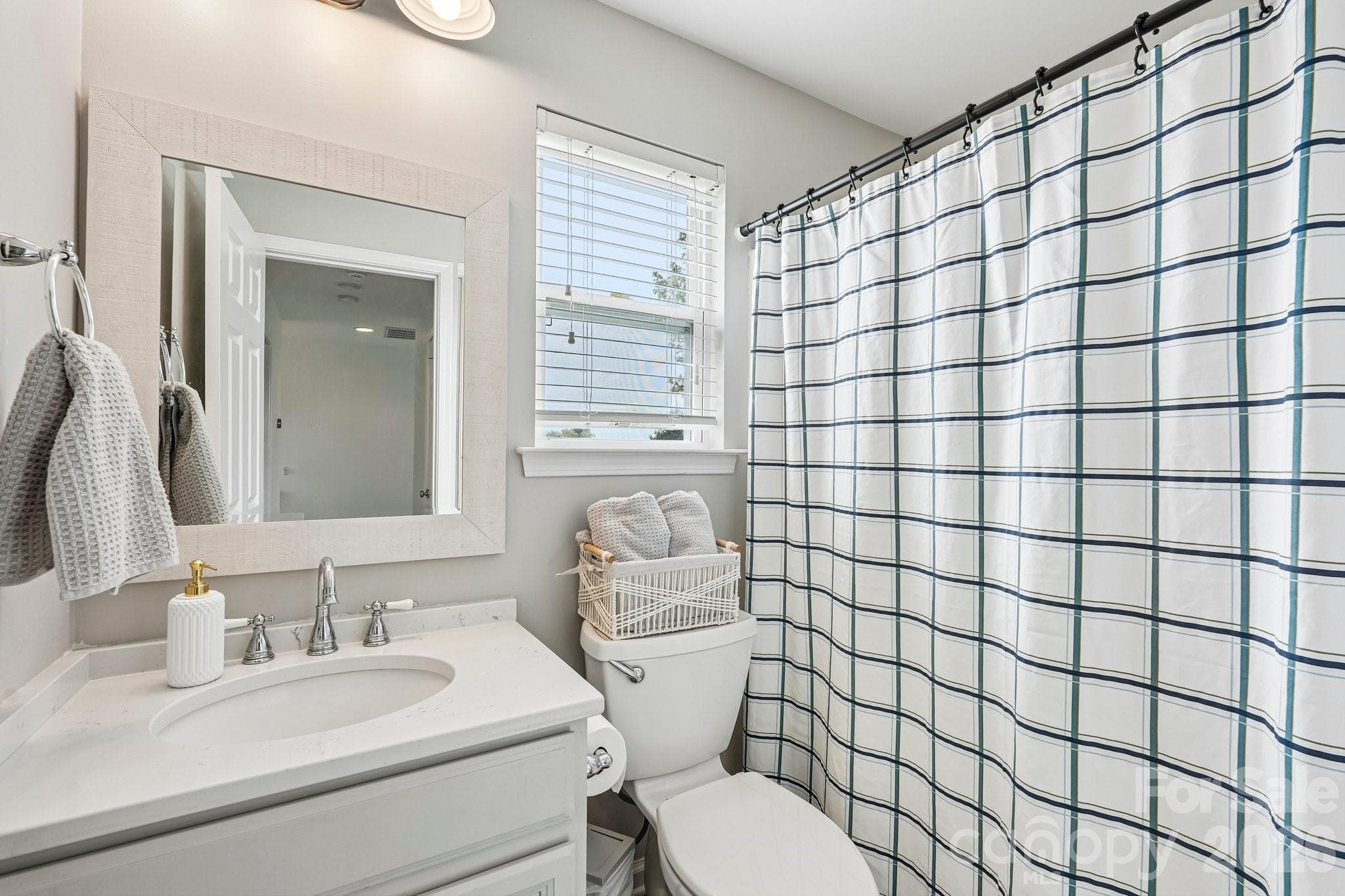 Single Family Residence at 10341 Fresh Water Court, Concord, photo 31 of 45