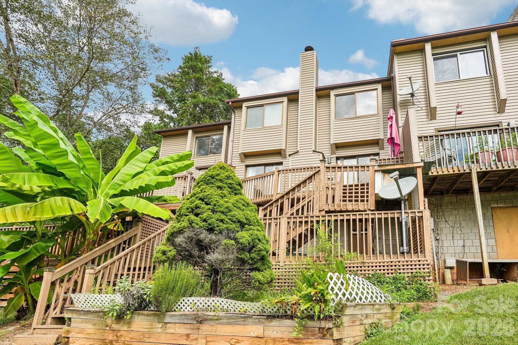 Townhouse at 5182 Corbin Lane, Hickory, photo 37 of 41