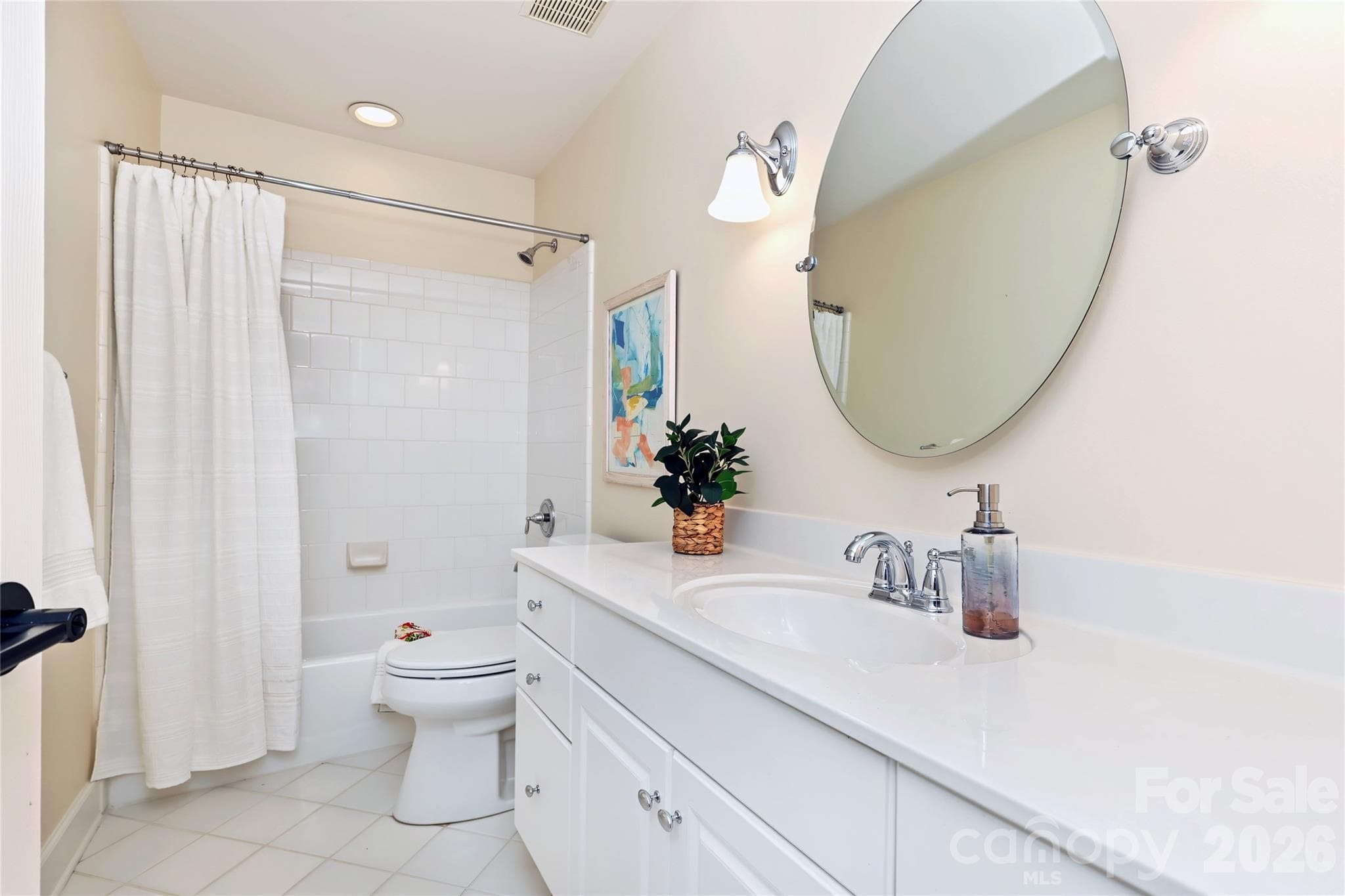 Guest Bath - 225 Sloane Square Way, Charlotte