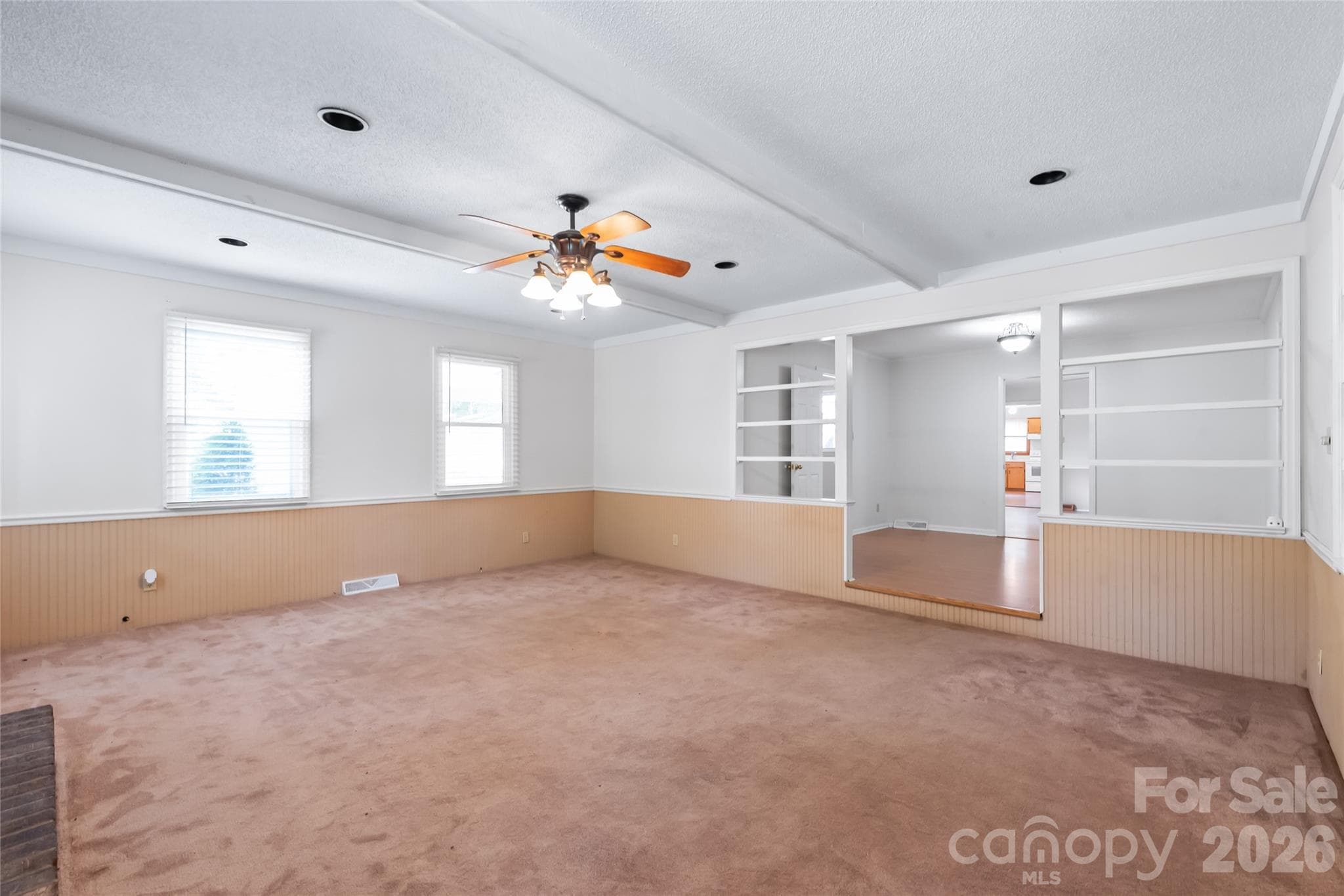 Single Family Residence at 1011 Robin Lane, Rock Hill, photo 10 of 41