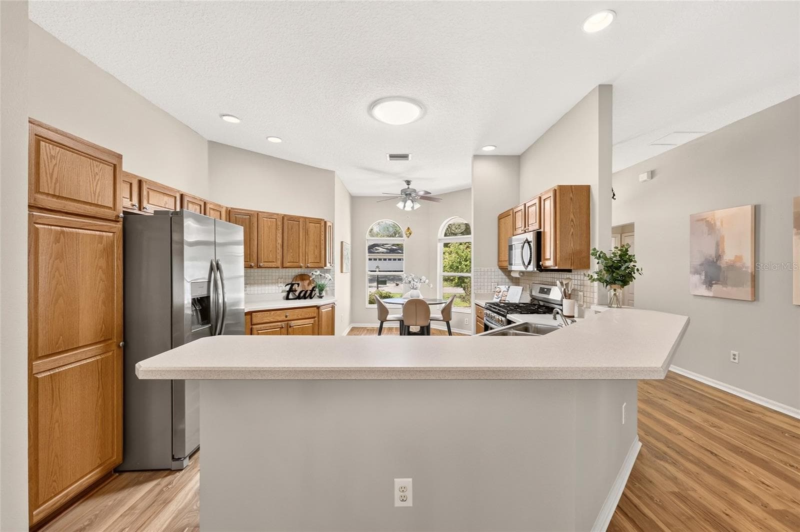 Newer stainless steel appliances - 17101 SE 94TH BERRIEN CT, THE VILLAGES