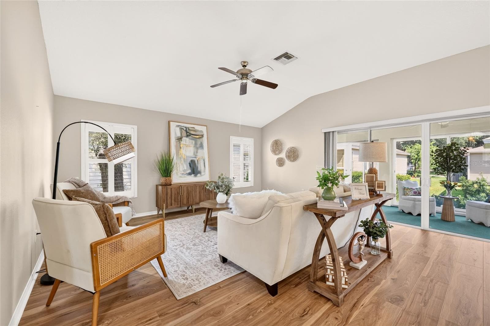 Gorgeous Flooring throughout. - 17101 SE 94TH BERRIEN CT, THE VILLAGES