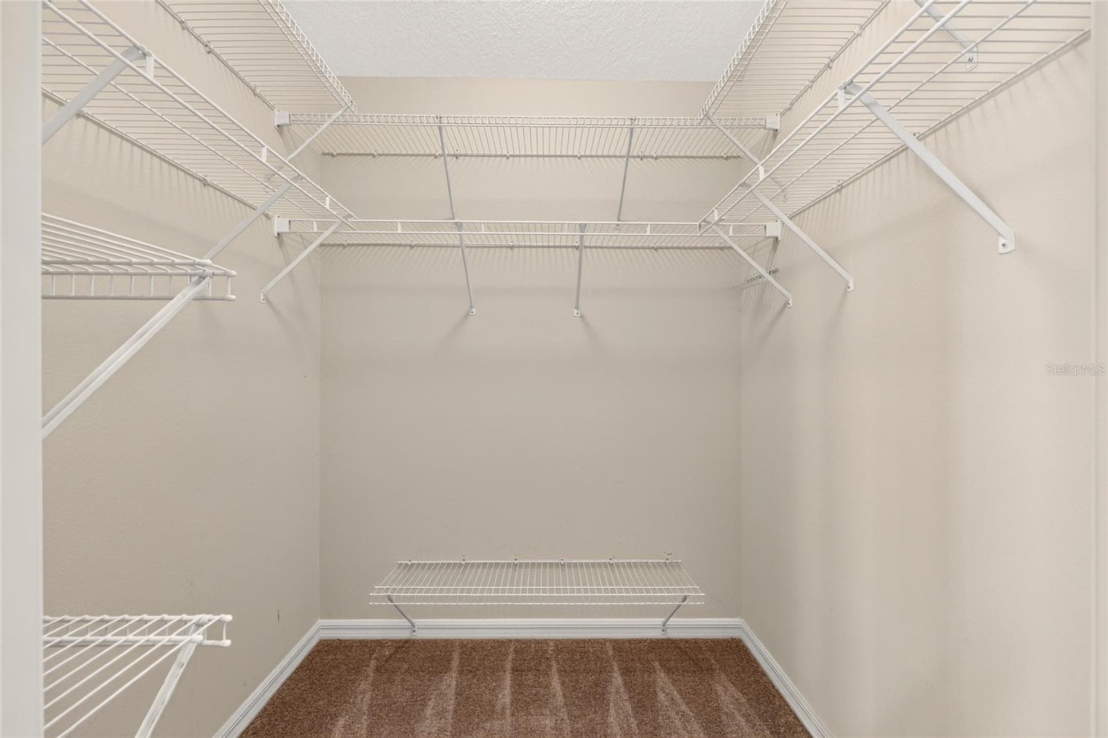 Dual Walk in closet - 17101 SE 94TH BERRIEN CT, THE VILLAGES