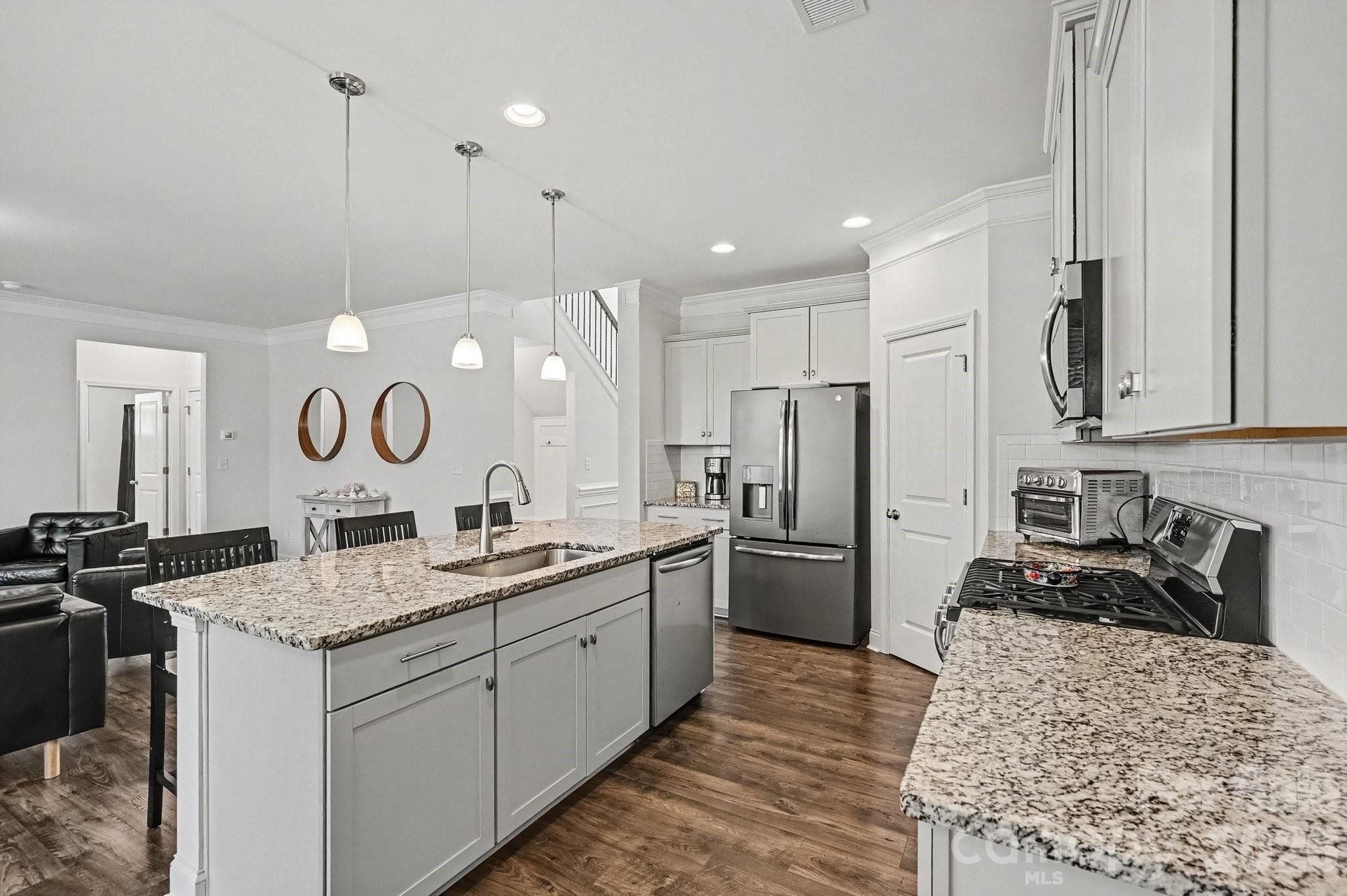 Great appliances, including a gas range - 5710 Rainbow Lane, Indian Land