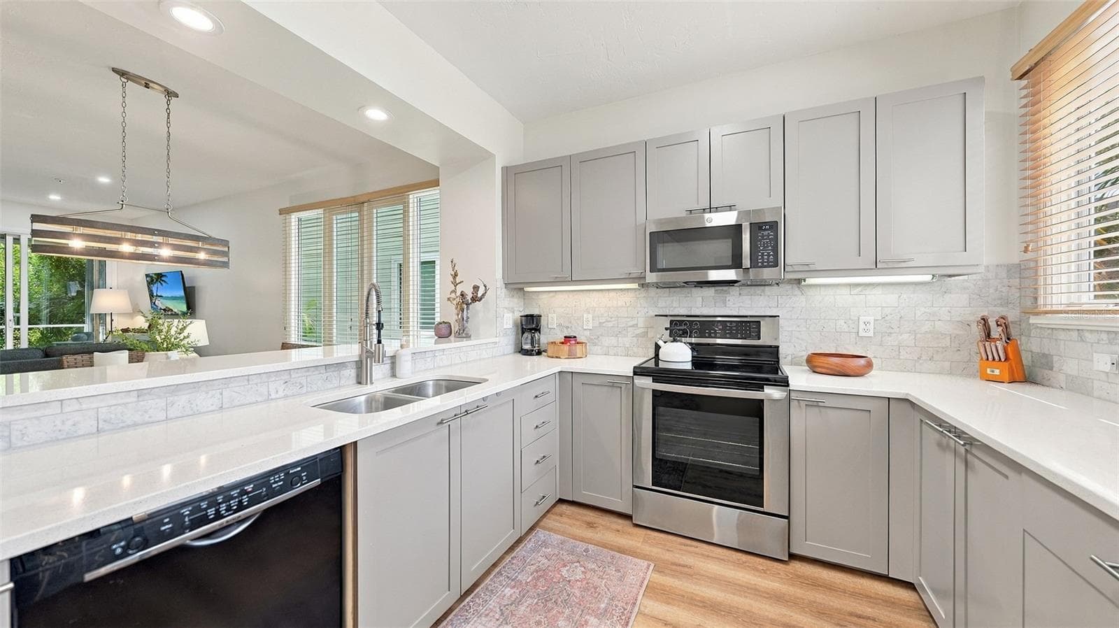 Townhouse at 539 FOREST WAY #539, LONGBOAT KEY, photo 3 of 67