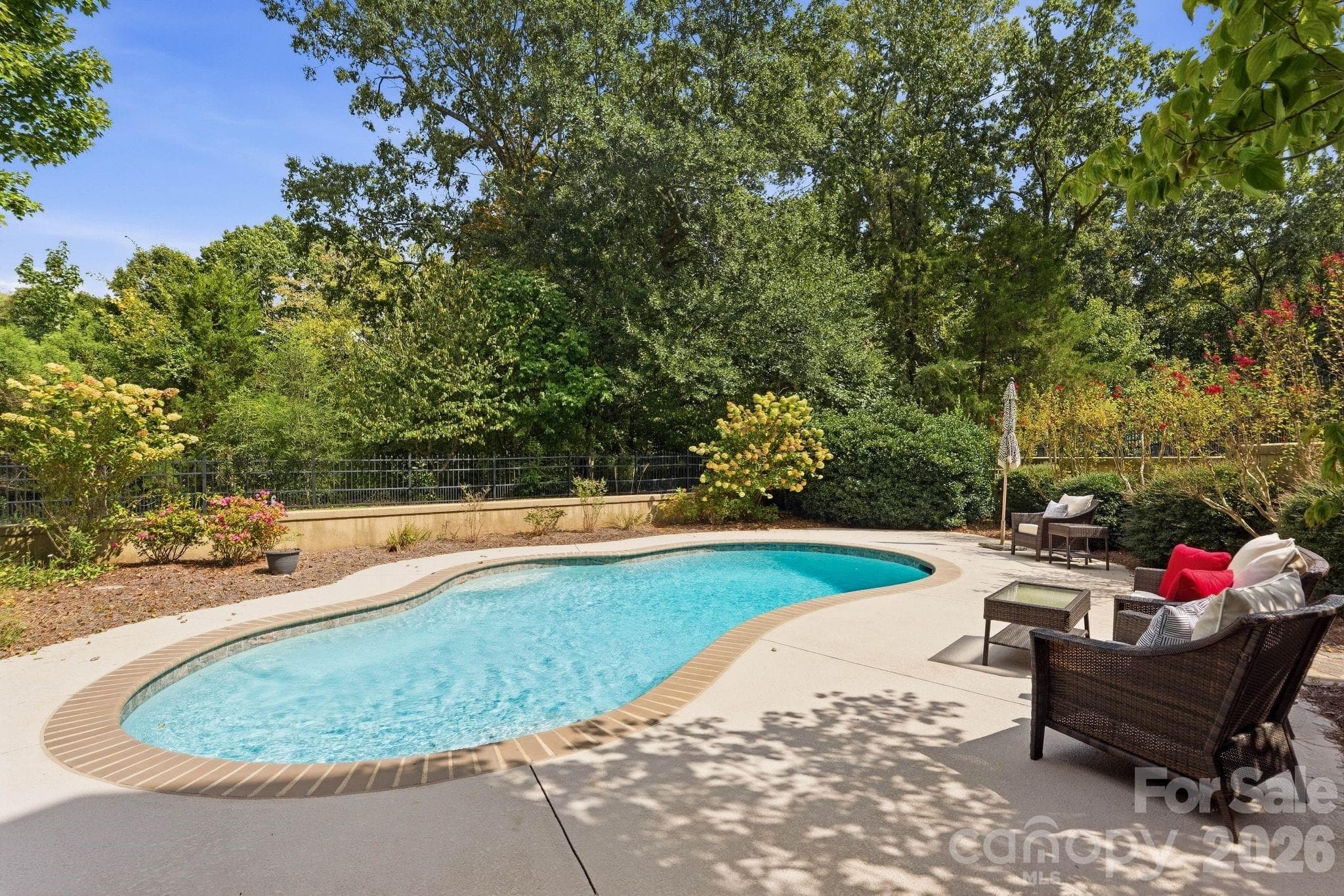 Pool overlooking golf course - 6719 Seton House Lane, Charlotte