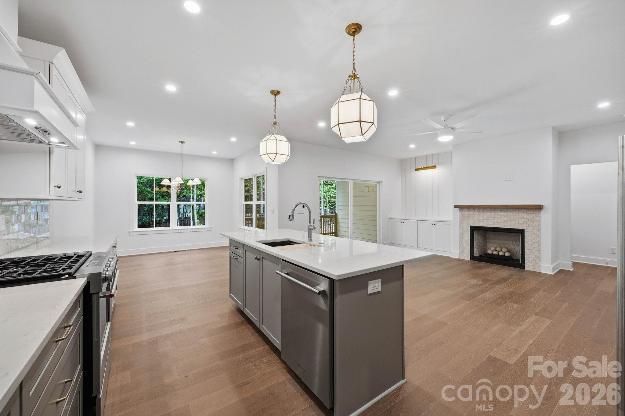 Kitchen. - 2311 Chateau Court, Matthews