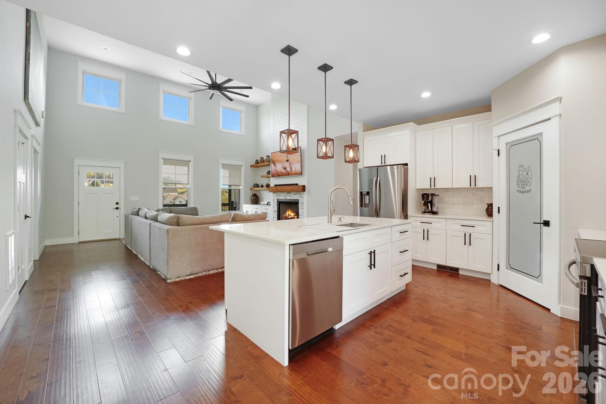 Open Concept Living - 153 Israel Road, Leicester