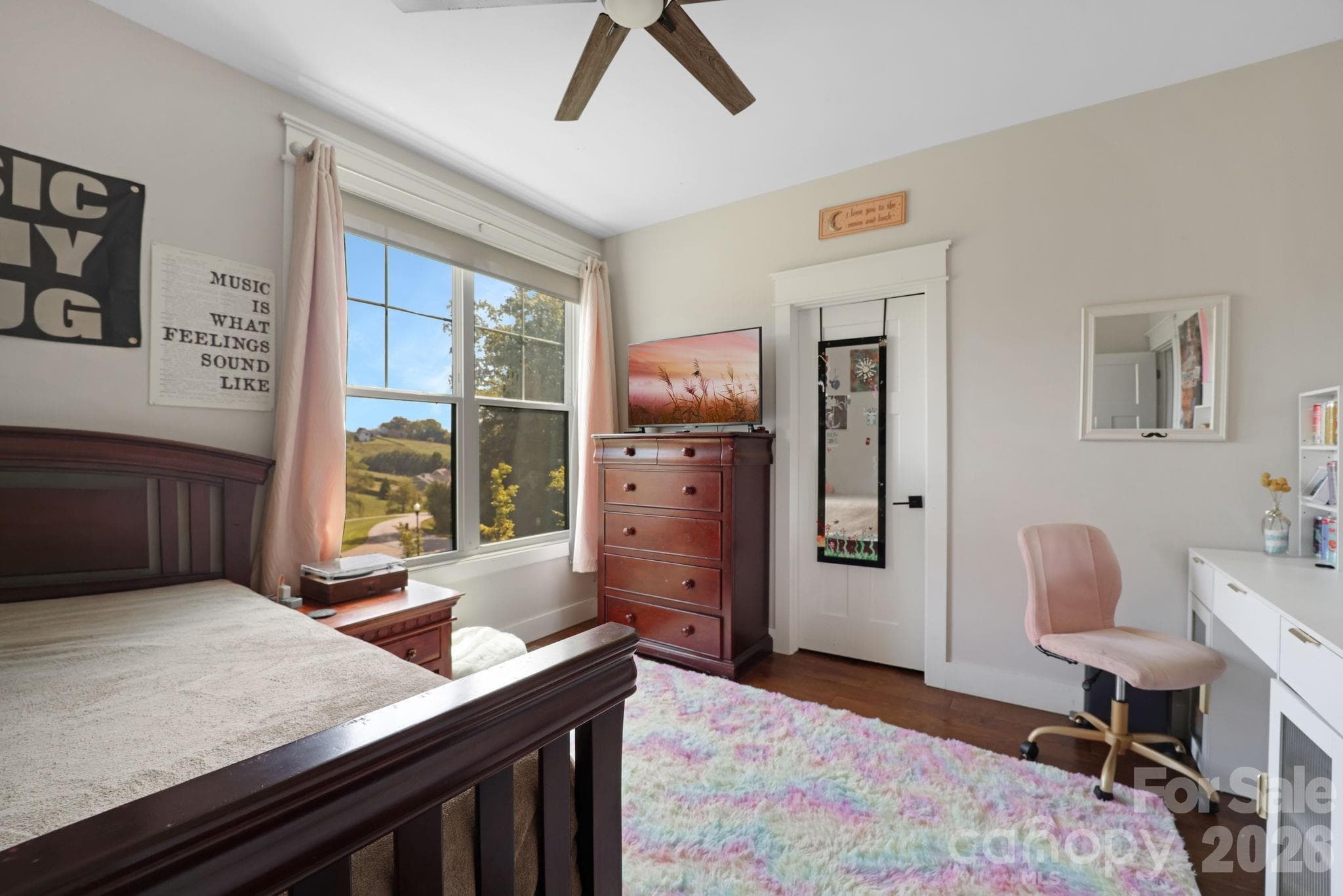 Main Level Guest Bedroom - 153 Israel Road, Leicester
