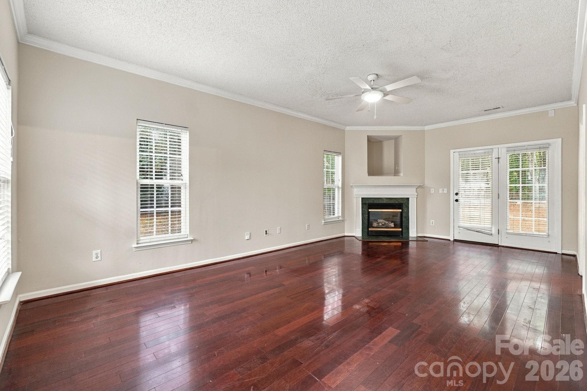Single Family Residence at 12806 English Walnut Lane, Charlotte, photo 4 of 31