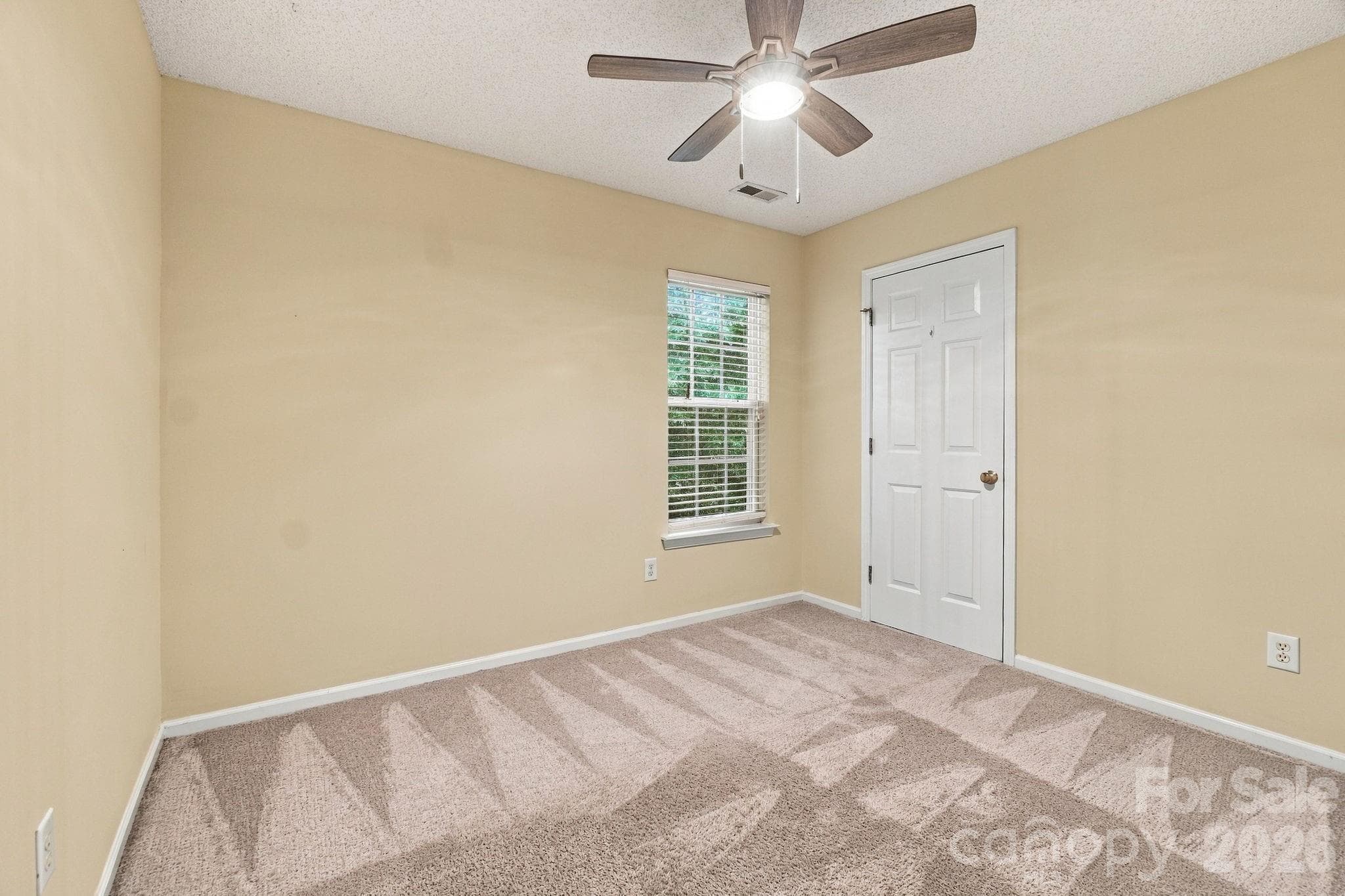 Single Family Residence at 12806 English Walnut Lane, Charlotte, photo 22 of 31