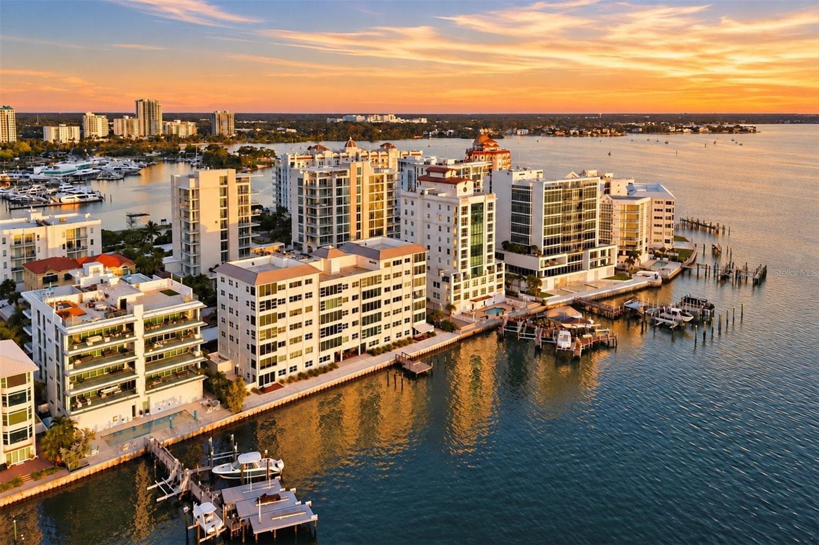 Condominium at 226 GOLDEN GATE PT #12, SARASOTA, photo 8 of 60