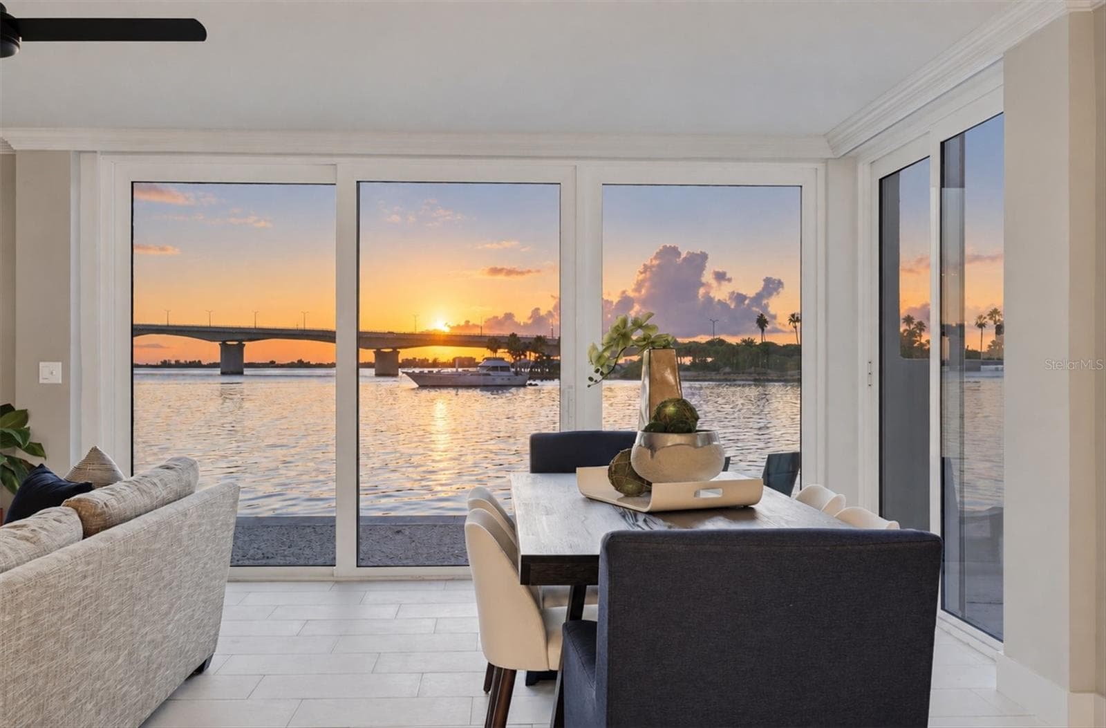 Condominium at 226 GOLDEN GATE PT #12, SARASOTA, photo 23 of 60