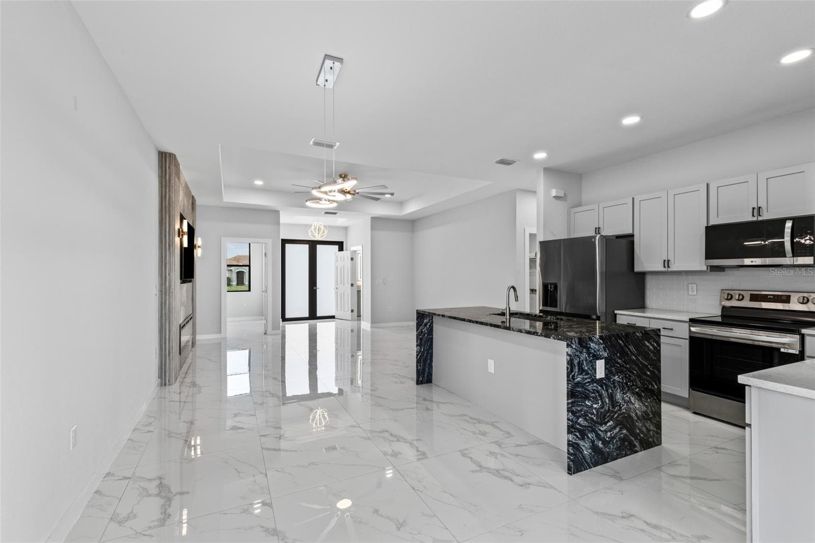Single Family Residence at 3921 NW 40TH LN, CAPE CORAL, photo 17 of 34