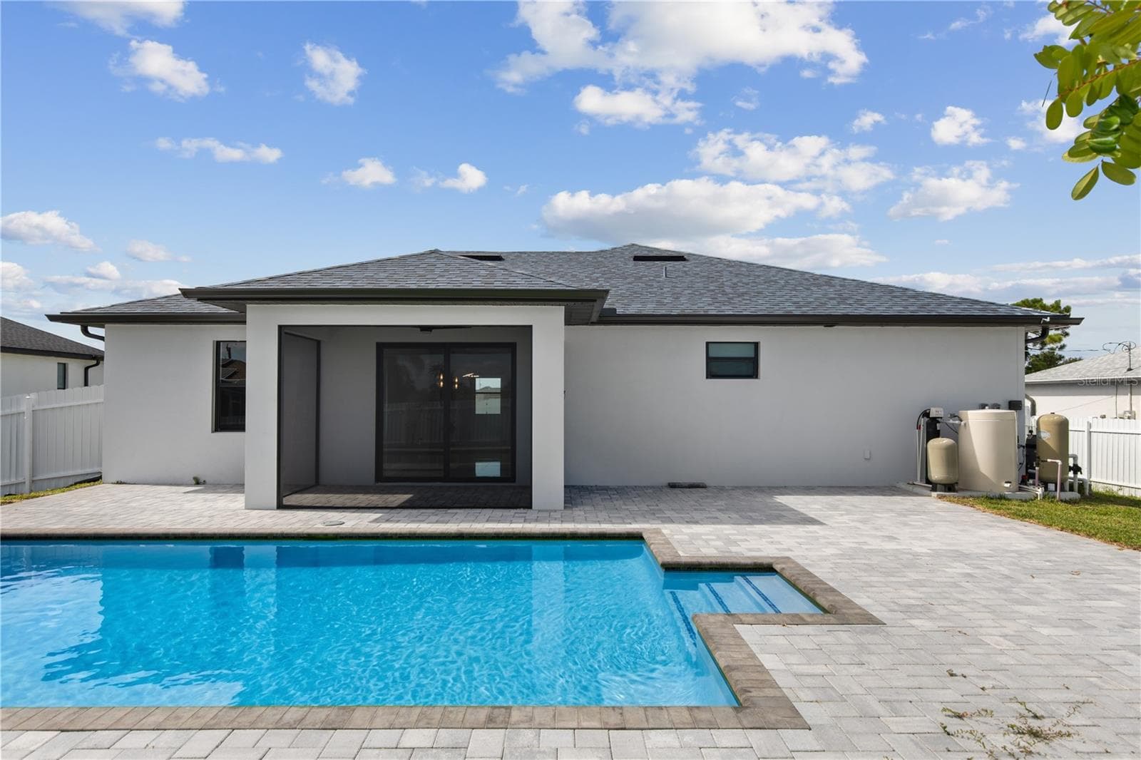 Single Family Residence at 3921 NW 40TH LN, CAPE CORAL, photo 23 of 34