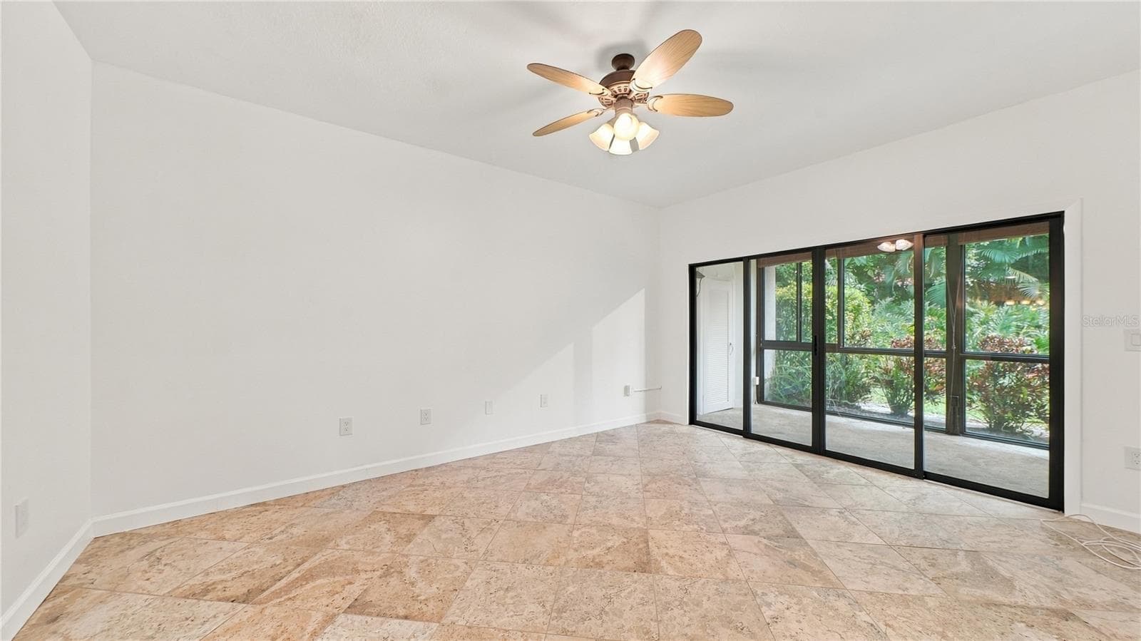 Primary Bedroom - 4802 KESTRAL PARK CIR #22, SARASOTA