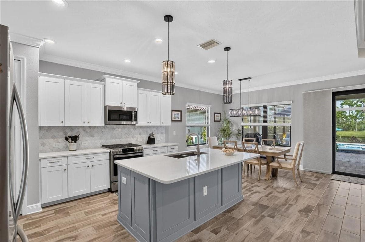 Single Family Residence at 406 ARIANO AVE, NOKOMIS, photo 13 of 50