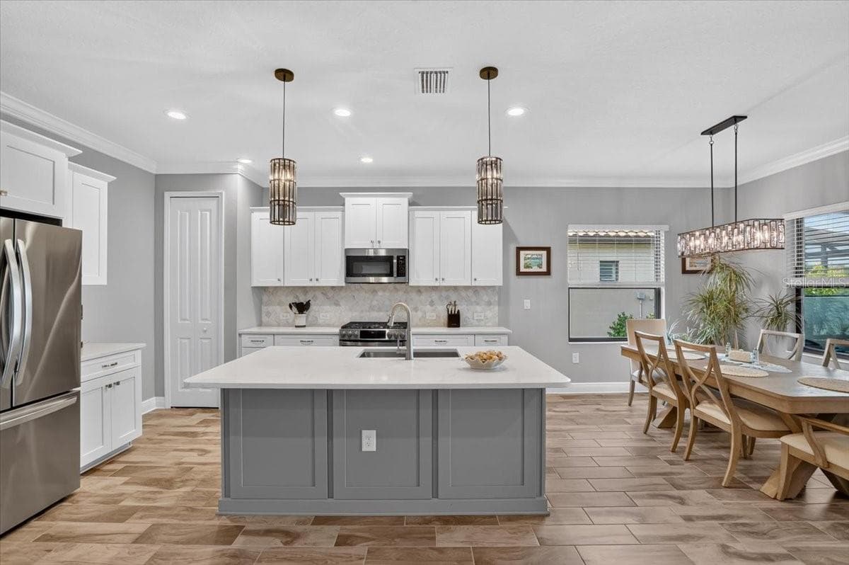 Single Family Residence at 406 ARIANO AVE, NOKOMIS, photo 14 of 50