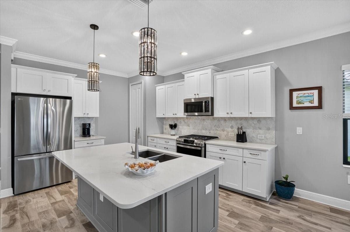 Single Family Residence at 406 ARIANO AVE, NOKOMIS, photo 16 of 50