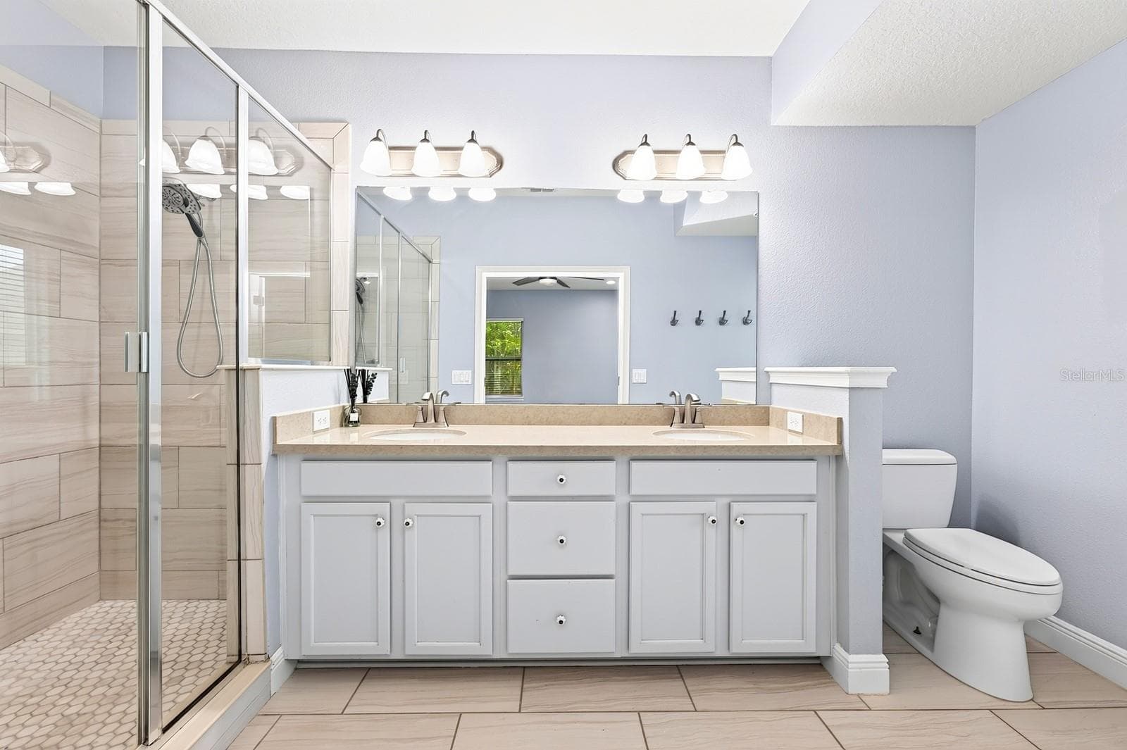 Well appointed private en-suite bath. - 14061 WALCOTT AVE, ORLANDO
