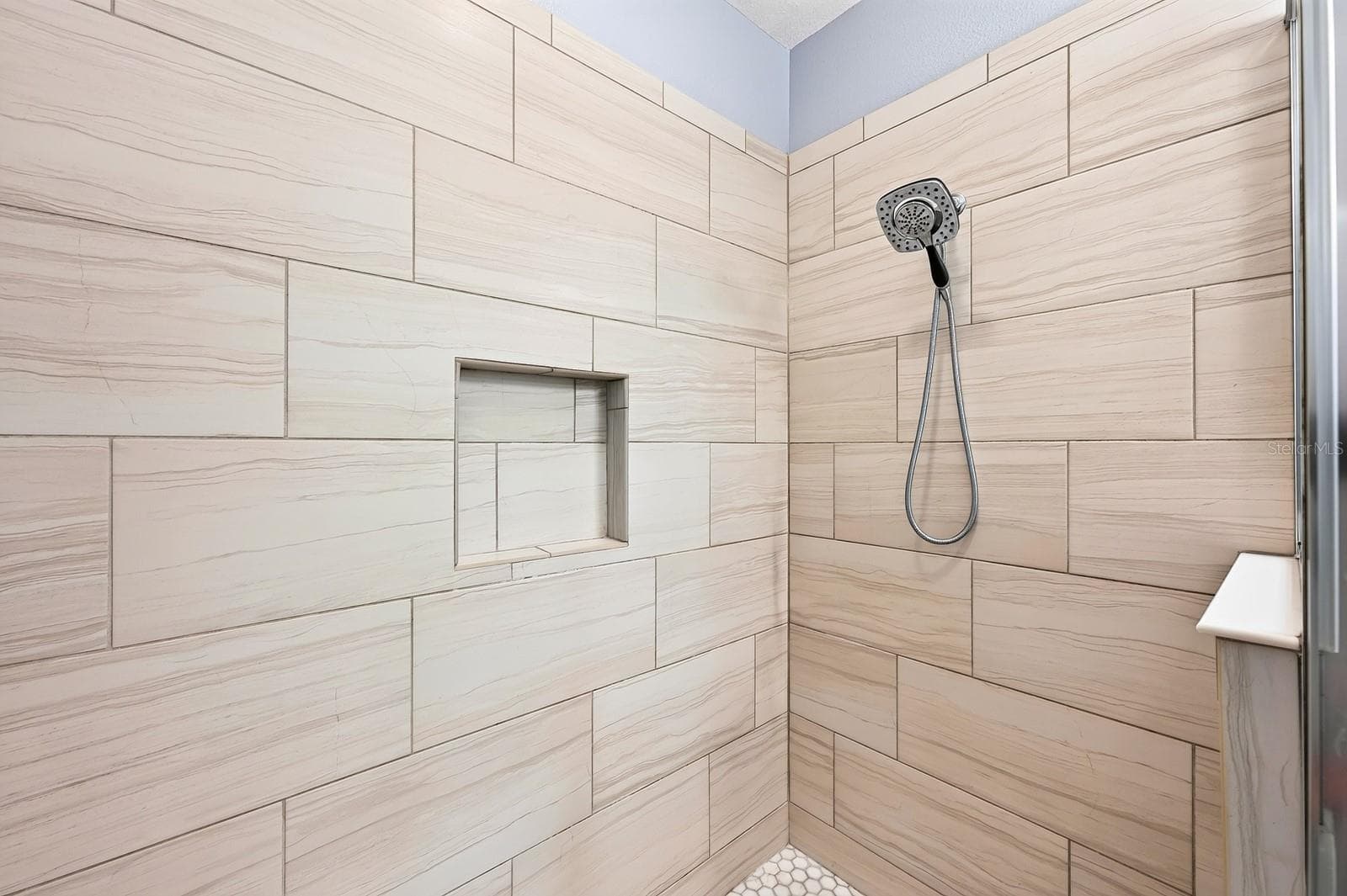 Tiled walk-in shower. - 14061 WALCOTT AVE, ORLANDO