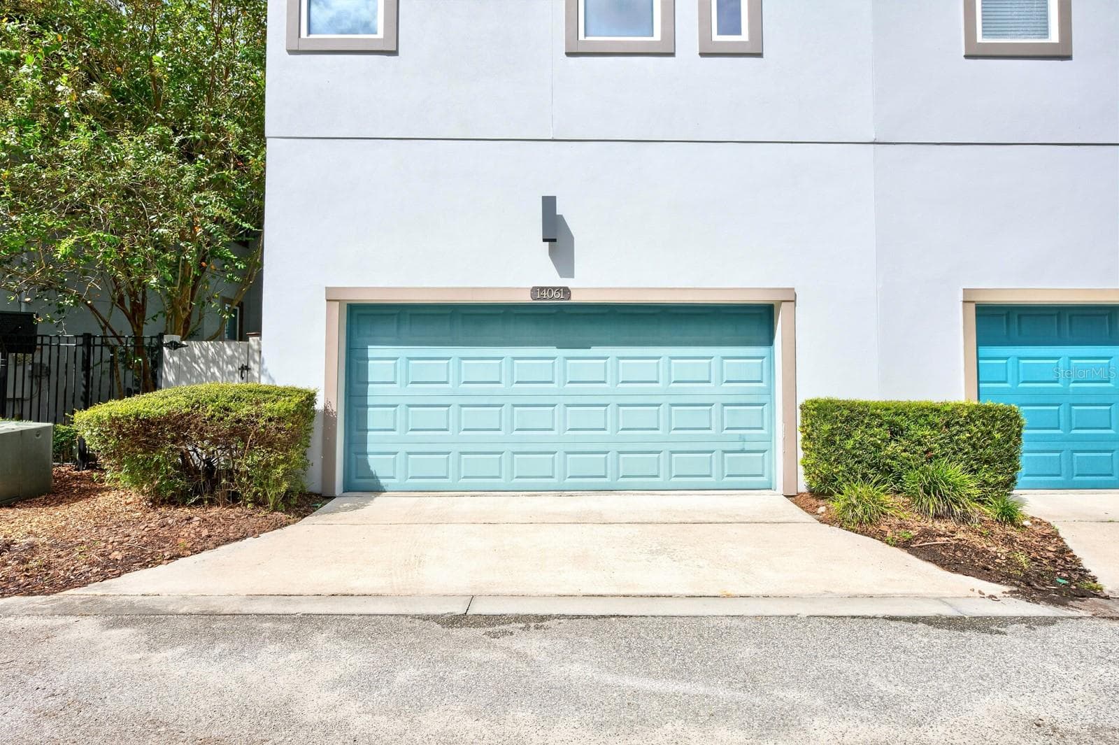 2-car rear facing garage. - 14061 WALCOTT AVE, ORLANDO