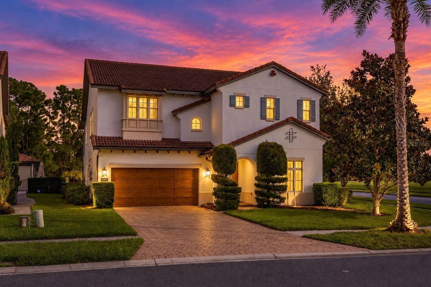 Single Family Residence at 10330 ROYAL CYPRESS WAY, ORLANDO, photo 2 of 99