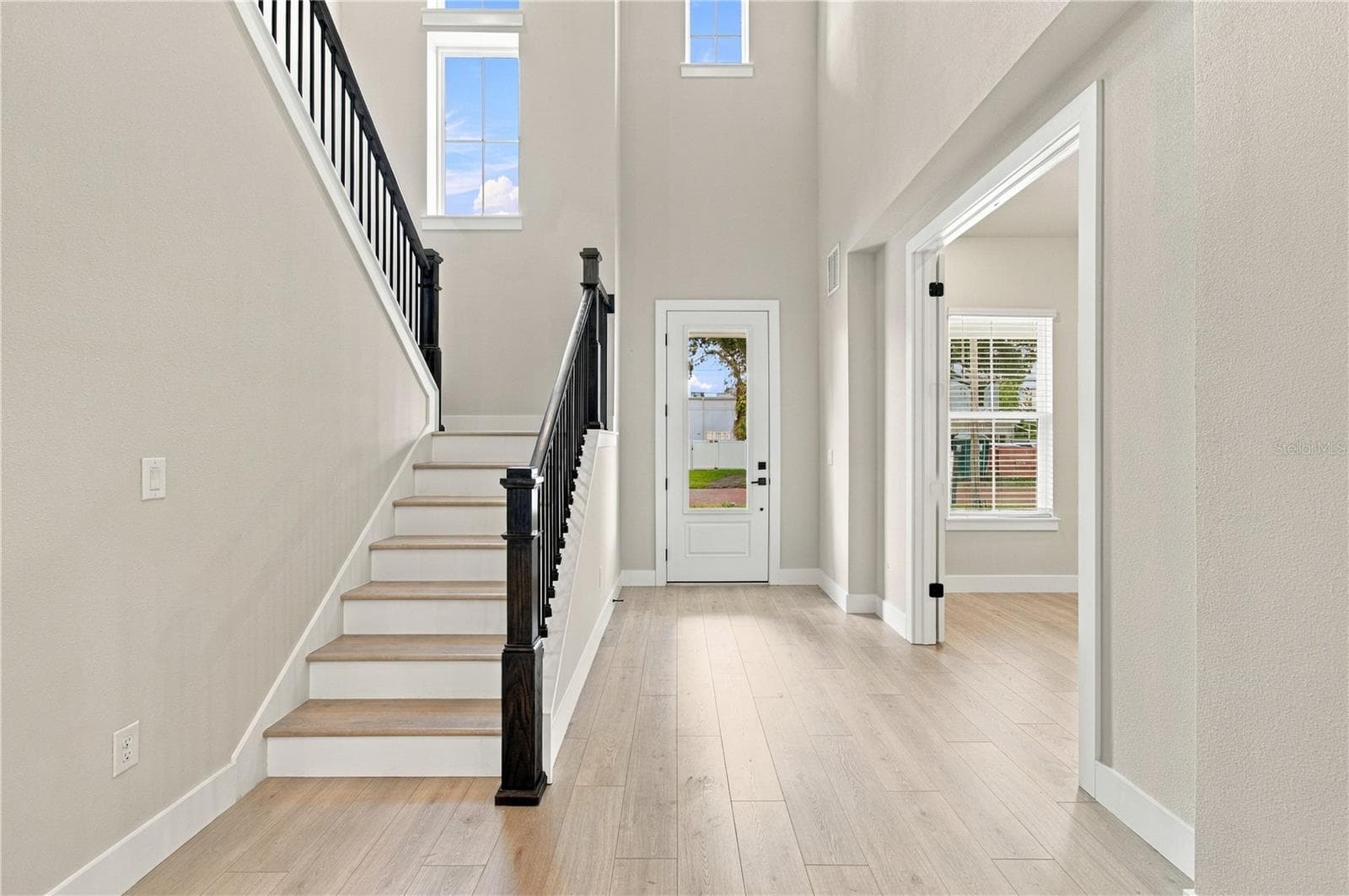 Entry - 814 W ORIENT ST, TAMPA