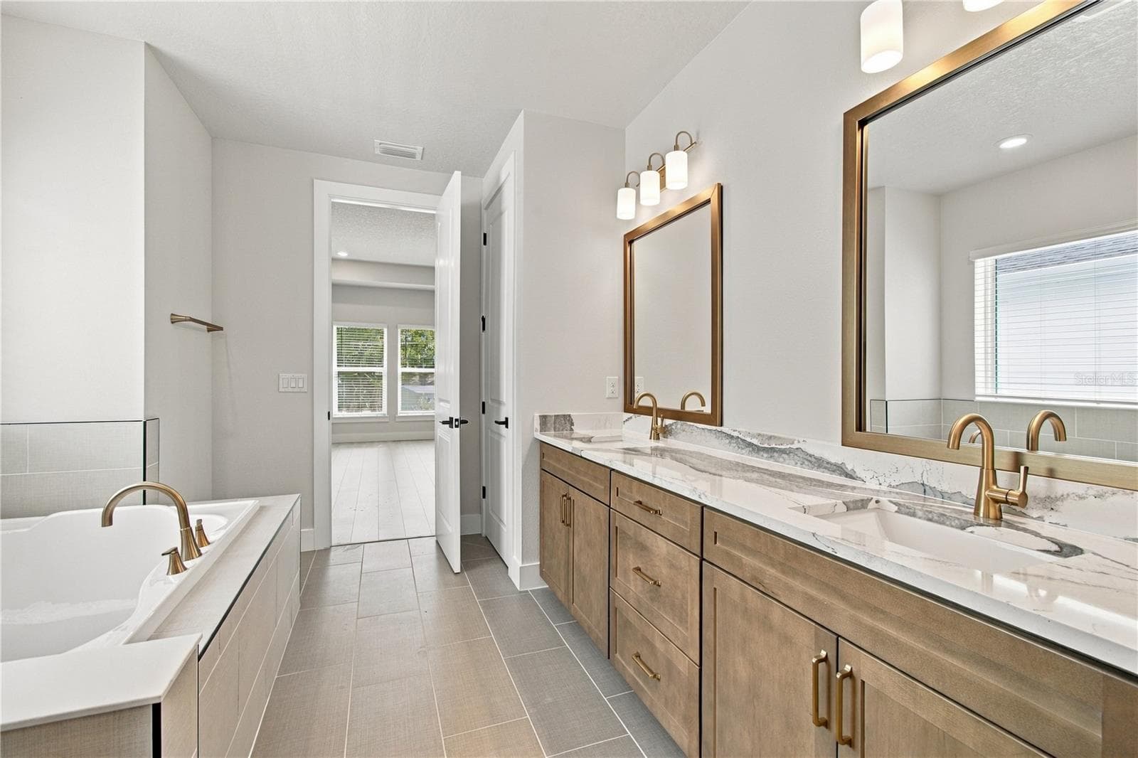 Owner's Bath - 814 W ORIENT ST, TAMPA