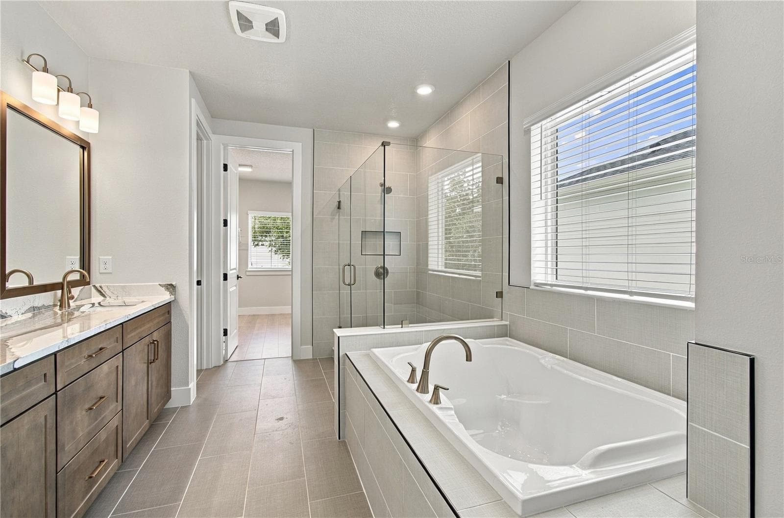 Owner's Bath - 814 W ORIENT ST, TAMPA