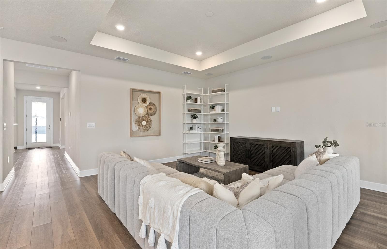 Model Home Design Only. Pictures and furnishings are for illustrative purposes only. Elevations, colors and options may vary. Furniture is for model home staging only. - 2189 MOSSY VINE AVENUE, ST CLOUD