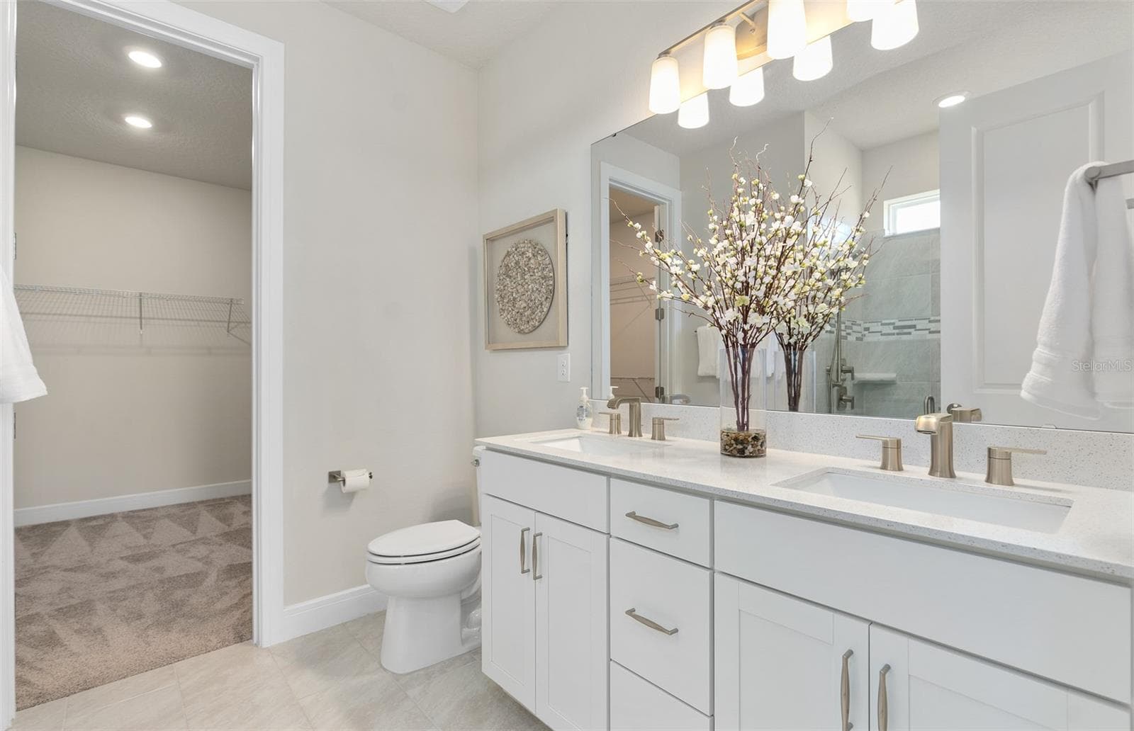Model Home Design Only. Pictures and furnishings are for illustrative purposes only. Elevations, colors and options may vary. Furniture is for model home staging only. - 2189 MOSSY VINE AVENUE, ST CLOUD