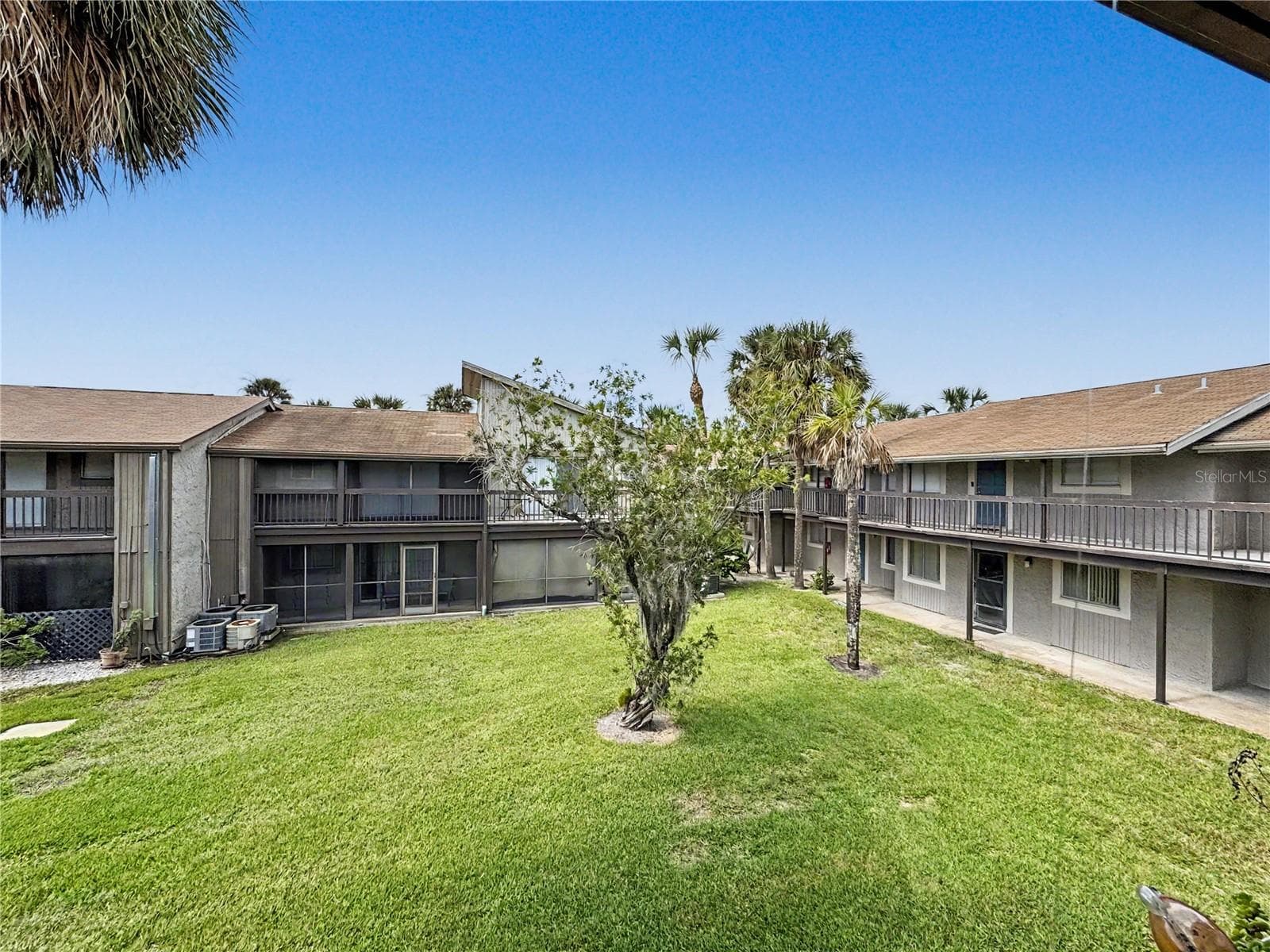 Condominium at 6328 NEWTOWN CIR #B4, TAMPA, photo 2 of 18