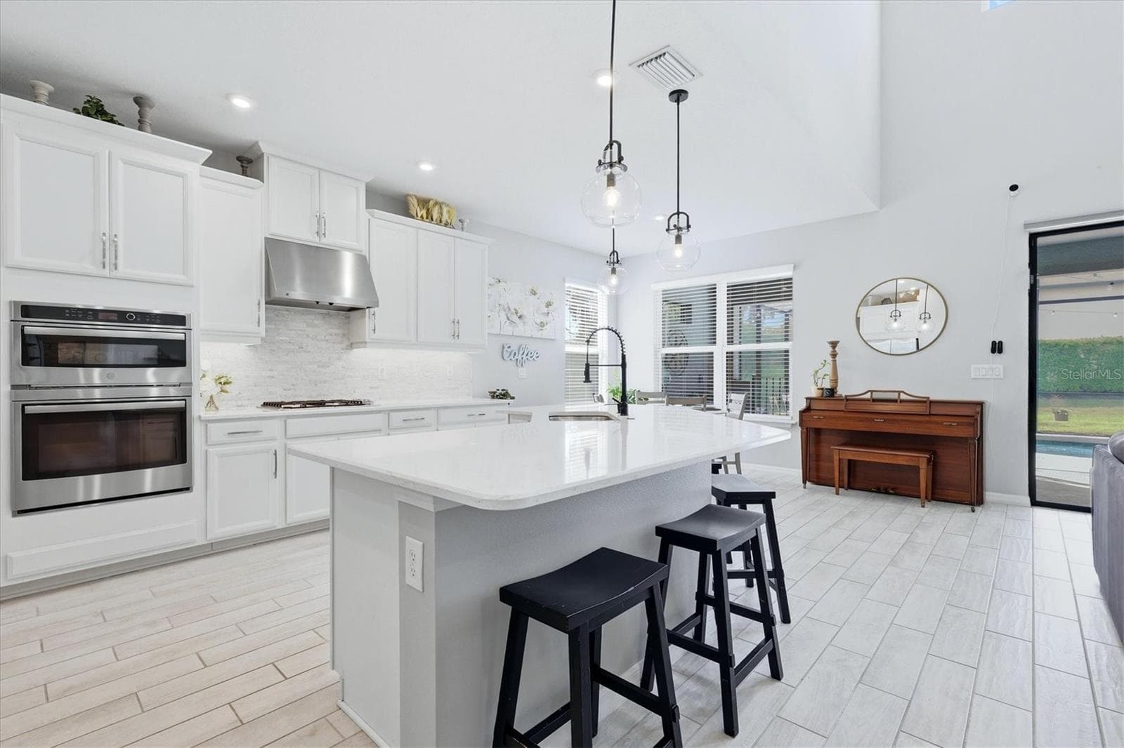 Single Family Residence at 9303 STARRY NIGHT AVE, SARASOTA, photo 5 of 100
