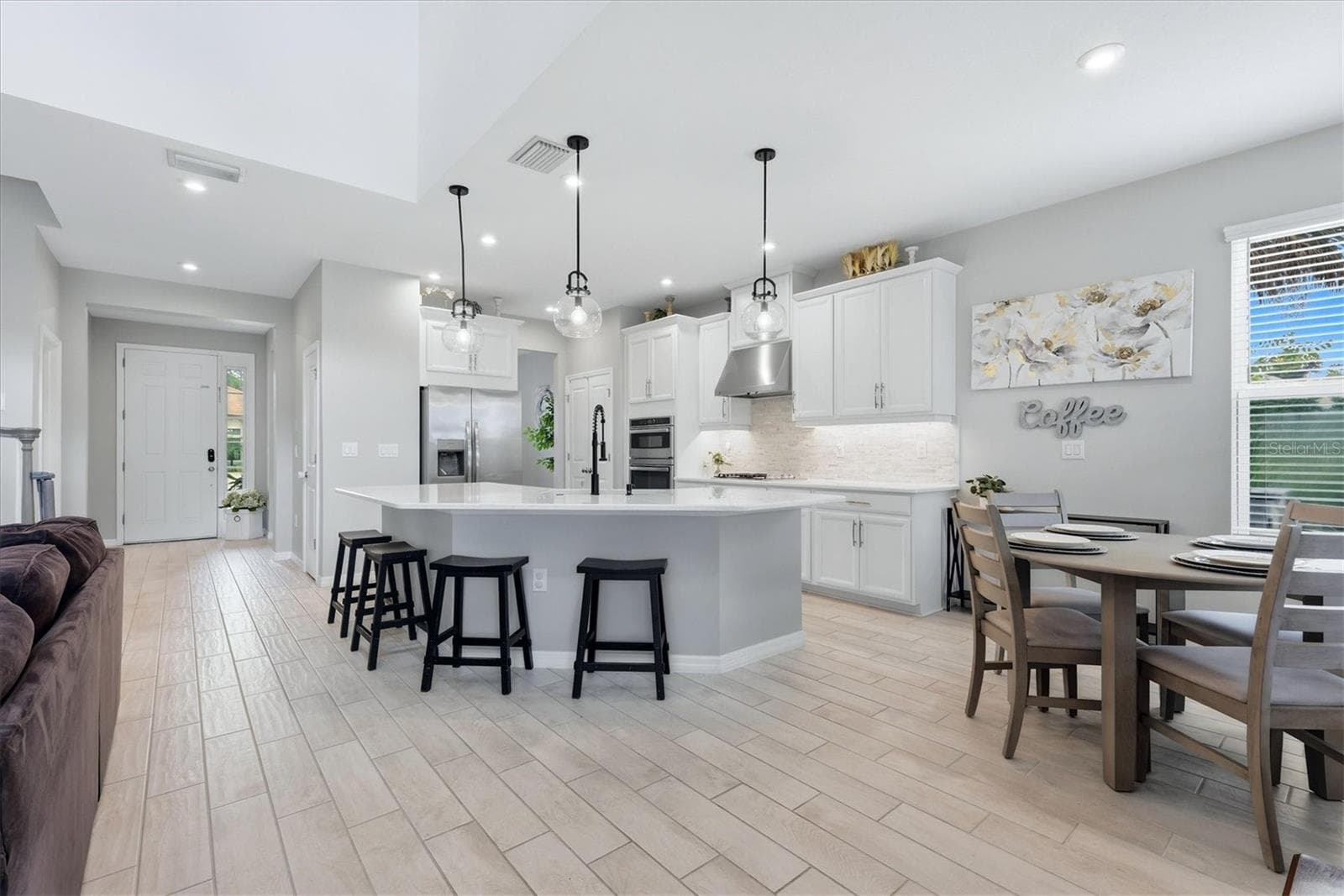 Single Family Residence at 9303 STARRY NIGHT AVE, SARASOTA, photo 8 of 100