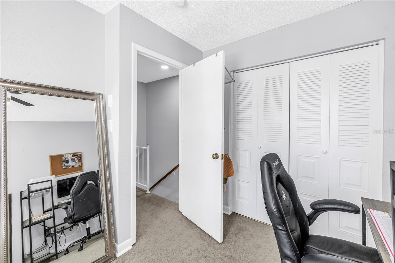 Townhouse at 6240 OAK CLUSTER CIR, TAMPA, photo 17 of 28
