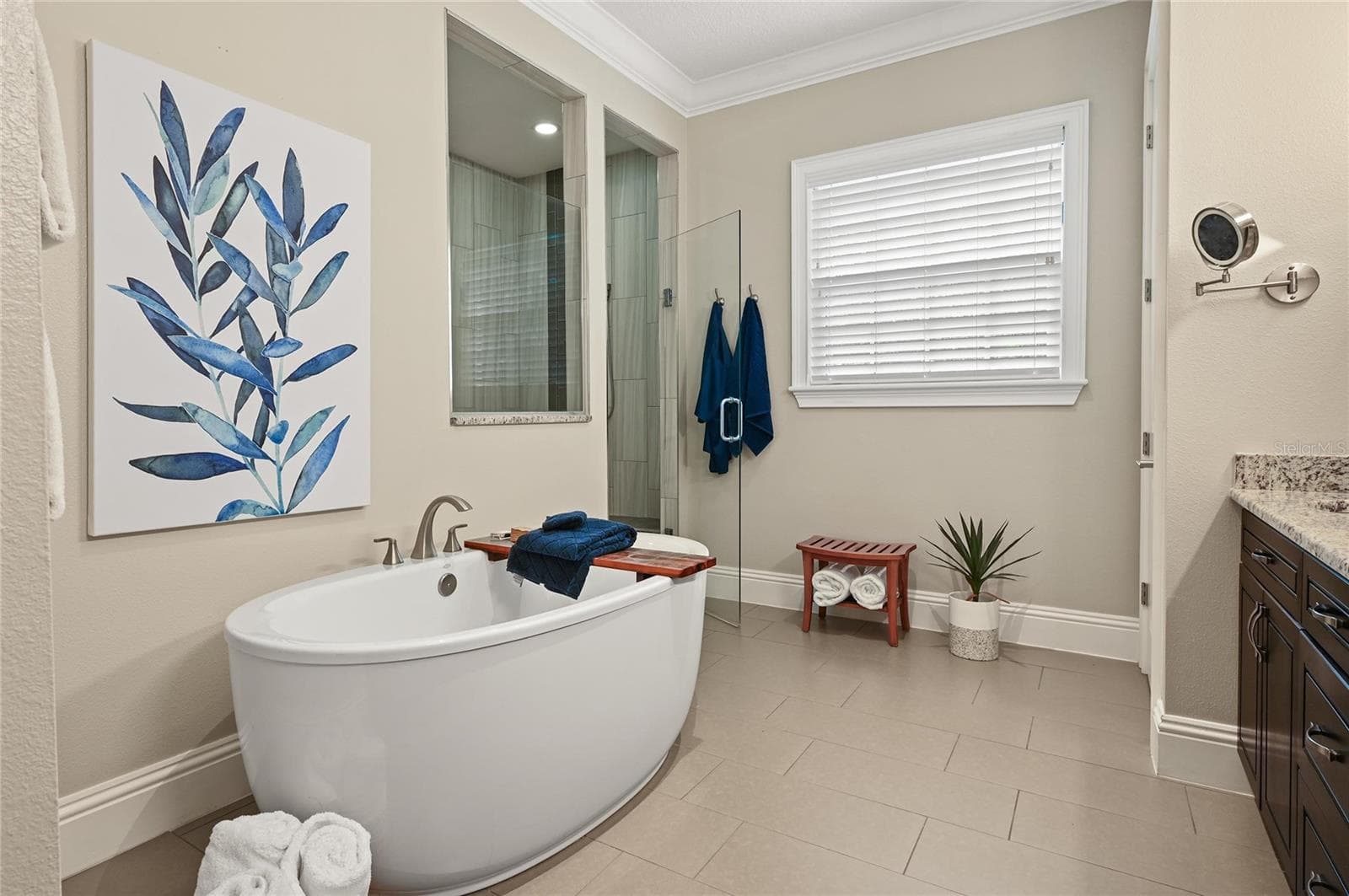 This room is spacious, light and lovely. - 1951 WINTER PARK RD, WINTER PARK