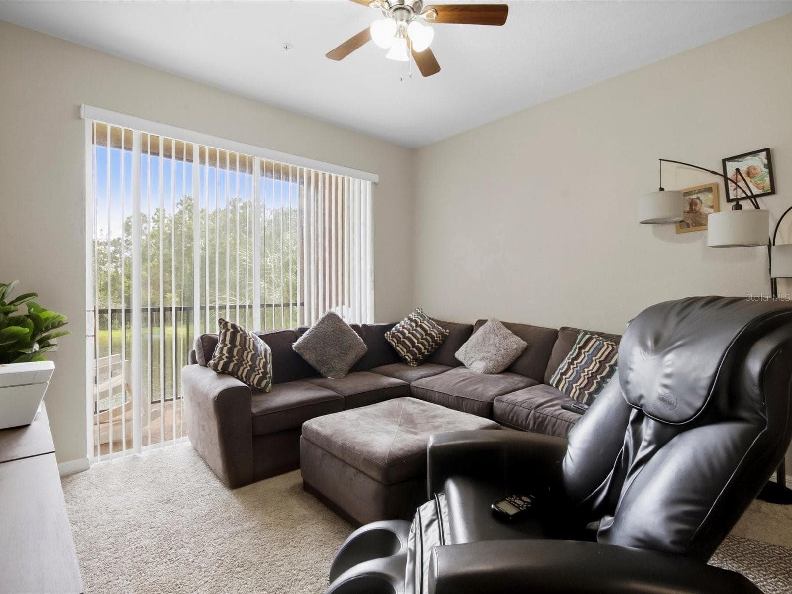 Condominium at 8300 PORTOFINO DR #203, DAVENPORT, photo 7 of 33