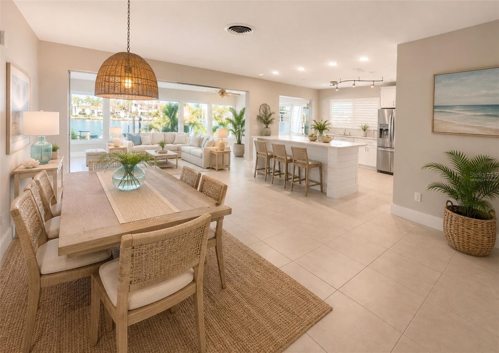 Virtually staged - 541 LILLIAN DR, MADEIRA BEACH