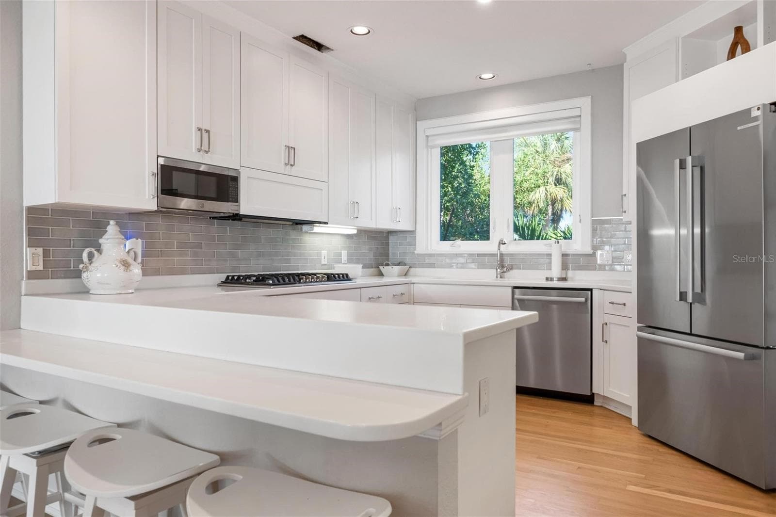 Kitchen - 319 PILOT POINT LN, BOCA GRANDE